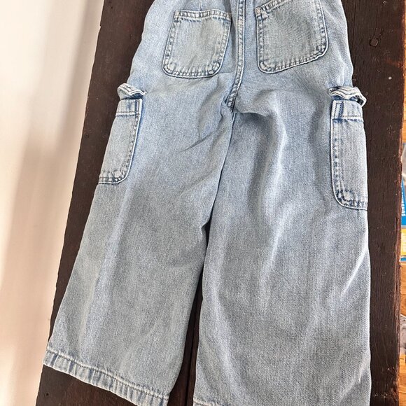 Gap Kids Girls UltraSoft Baggy Wide Leg Cargo Jeans Size Small (6-7) - Picture 3 of 6